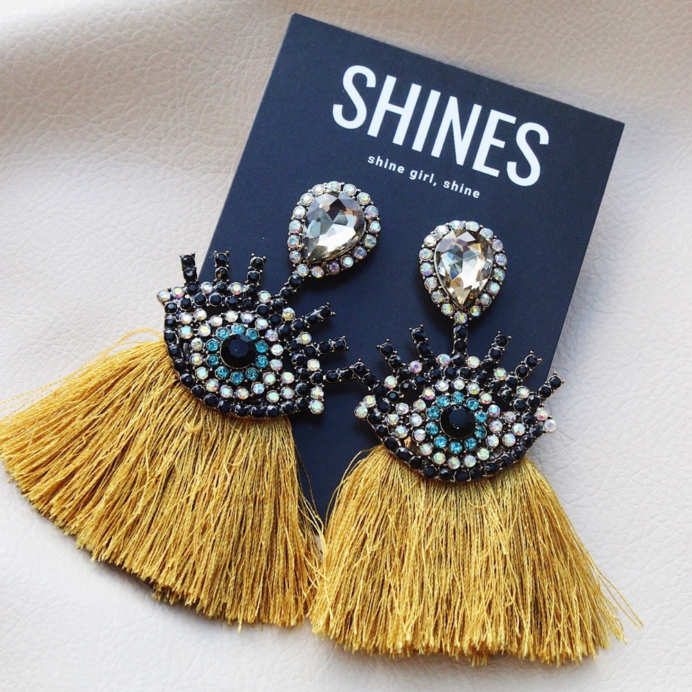 The eye tassel